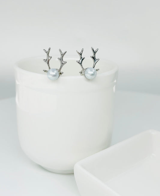 [Promo] Antler Design Freshwater Pearl (6.3 - 6.5mm) Earrings - Nexus8gg Jewellery