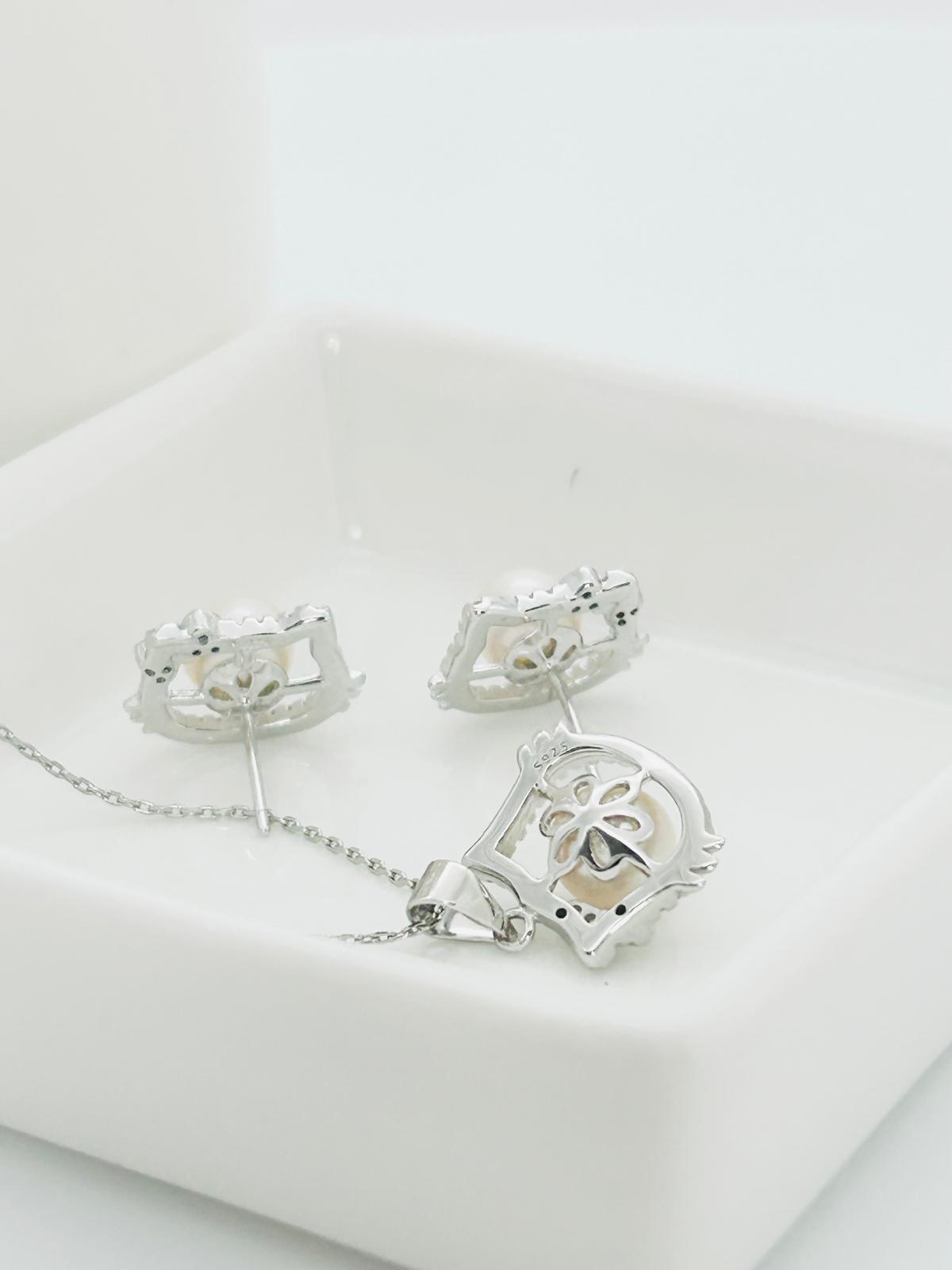 [Promo] Aurora Kitty Pearl Pendant (6.5-7mm) and Earring (6.5-7mm) Set - Nexus8gg Jewellery