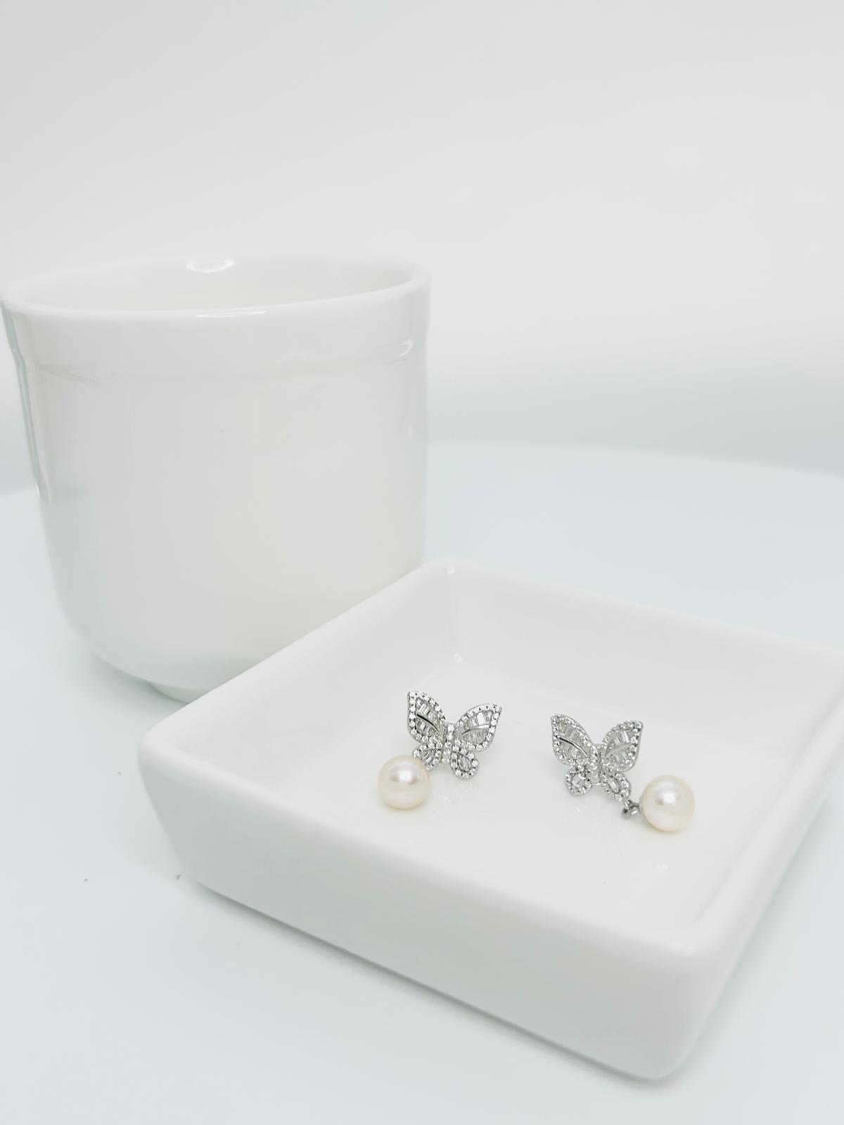 [Promo] Elegant Butterfly Freshwater Pearls (6.5-7mm) Earrings - Nexus8gg Jewellery