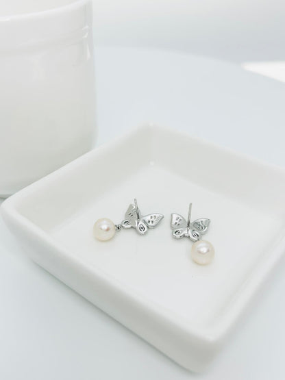 [Promo] Elegant Butterfly Freshwater Pearls (6.5-7mm) Earrings - Nexus8gg Jewellery