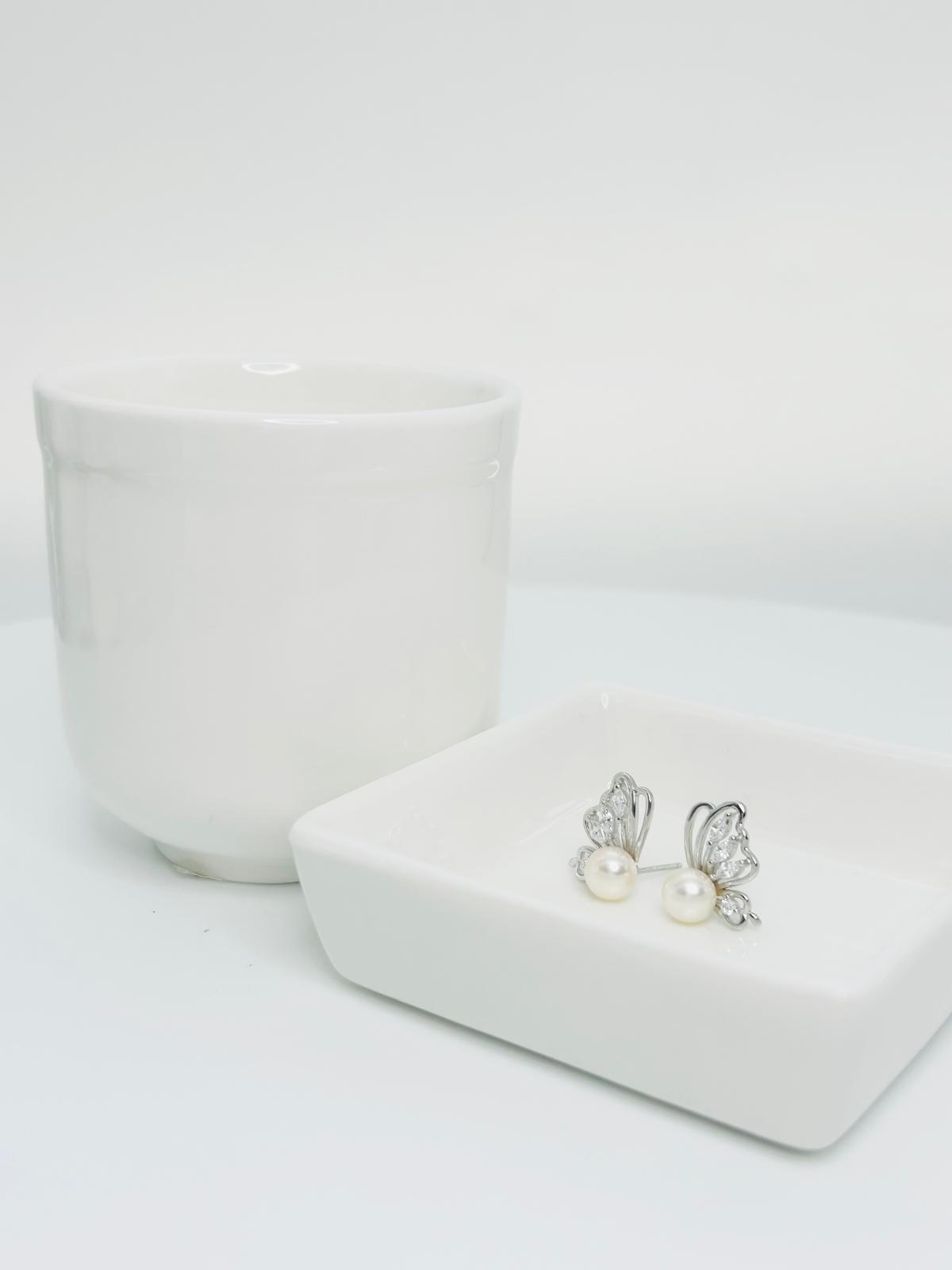 [Promo] Elegant Butterfly Freshwater Pearls (6.5-7mm) Earrings - Nexus8gg Jewellery