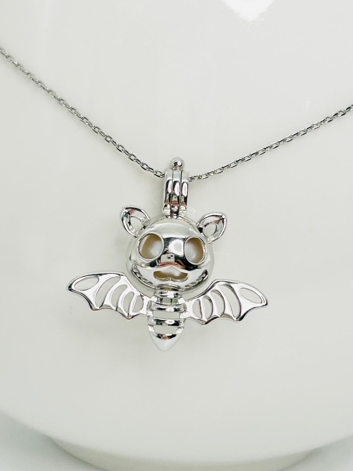 [Promo] Halloween Bat Pendant with Hidden Pearl – Unique Jewellery Design | Singapore - Nexus8gg Jewellery