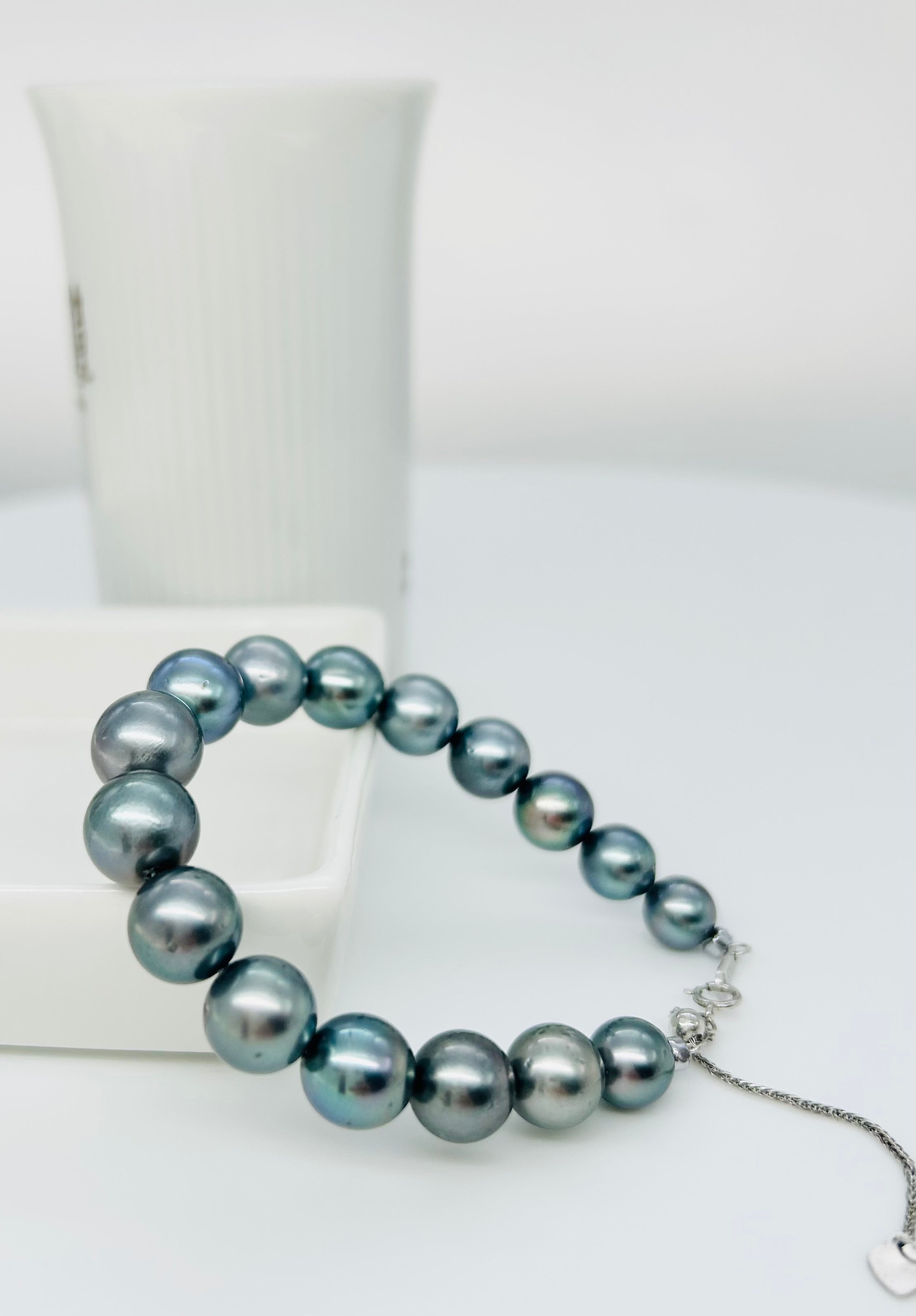 Elegant Tahitian Pearl 8 11mm Bracelet
