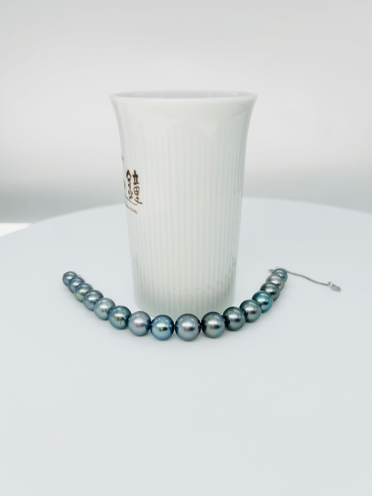 Elegant Tahitian Pearl (8-11mm) Bracelet - Nexus8gg Jewellery